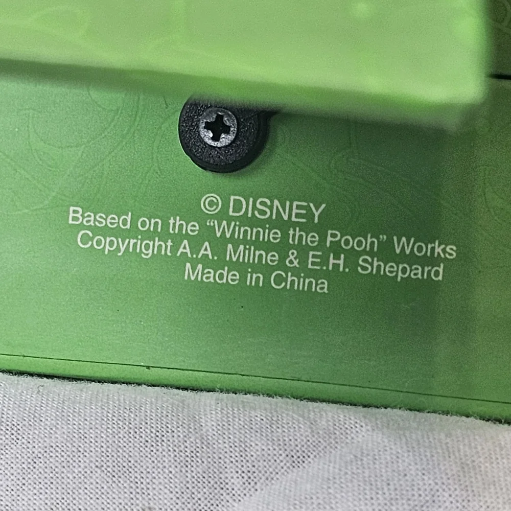 WINNIE THE POOH 